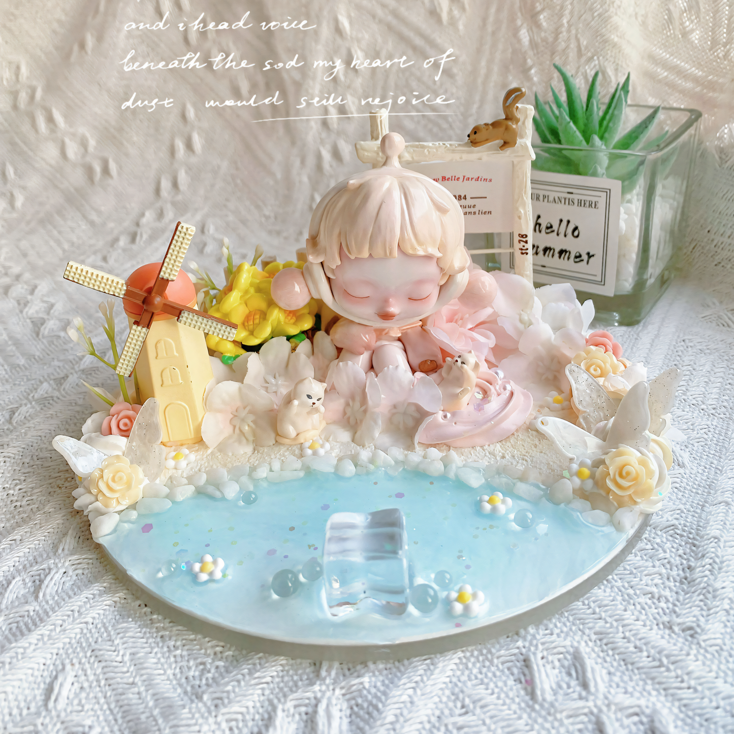 MPLANET Pop Mart Decoden Phone Holder Ornaments, Made-to-order Cream Gel Handicrafts